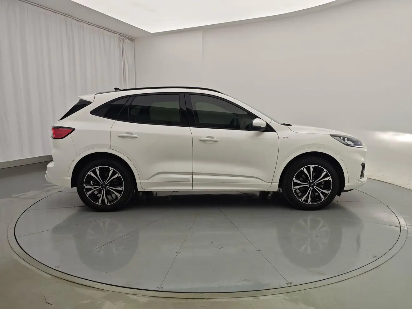 Ford Escape 2019 EcoBoost 245 4WD ST-LINE