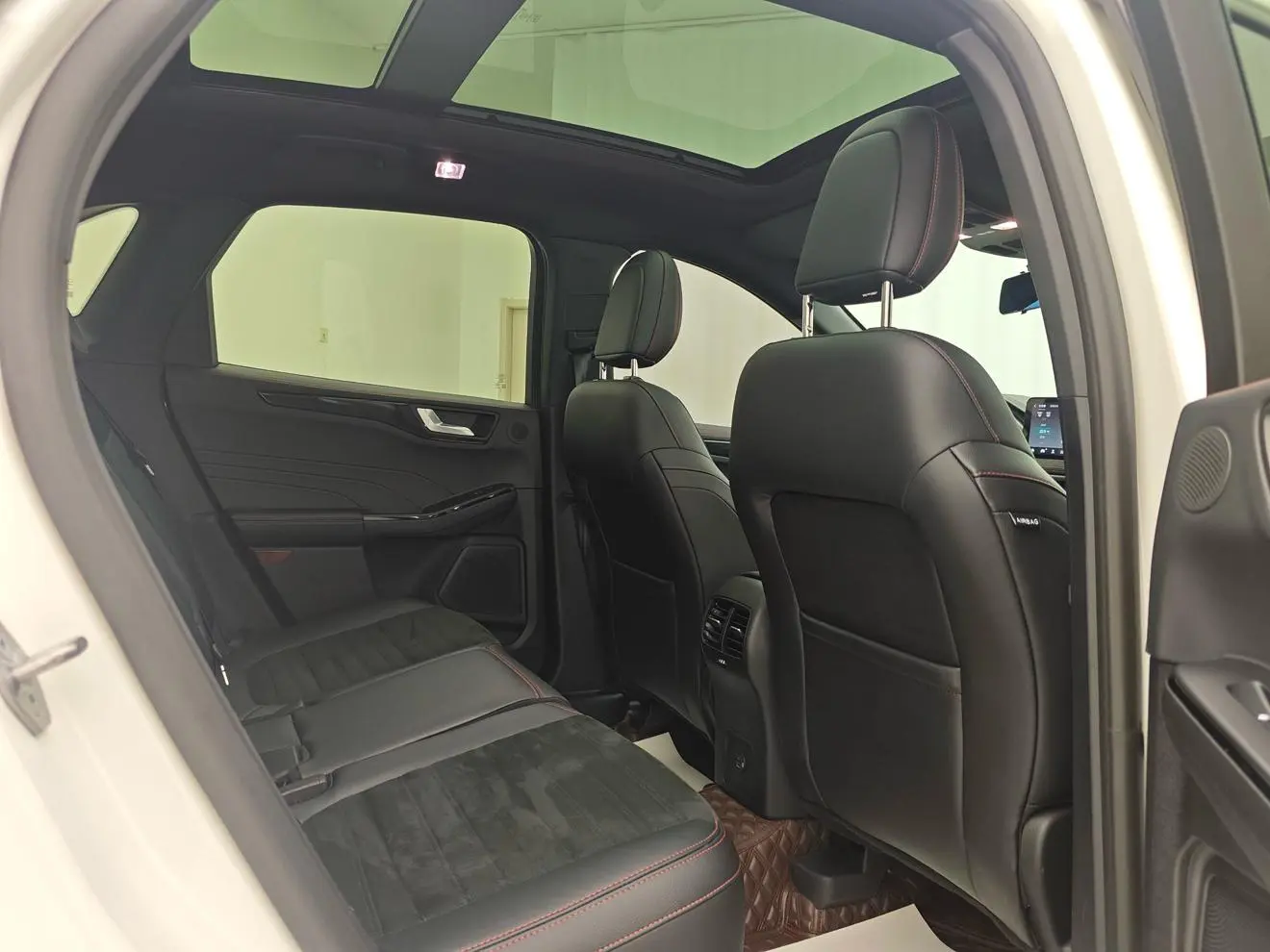 Ford Escape 2019 EcoBoost 245 4WD ST-LINE