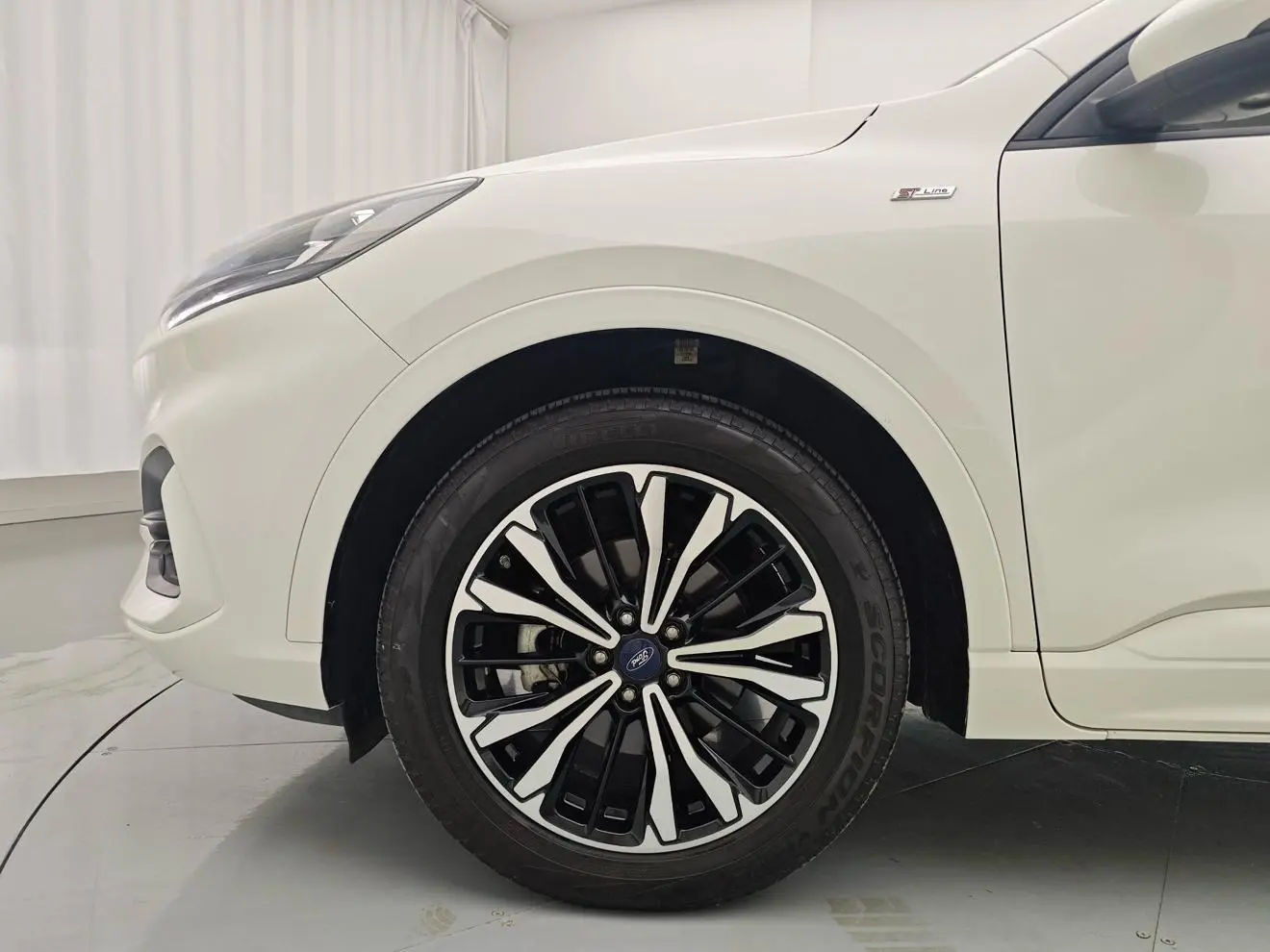 Ford Escape 2019 EcoBoost 245 4WD ST-LINE