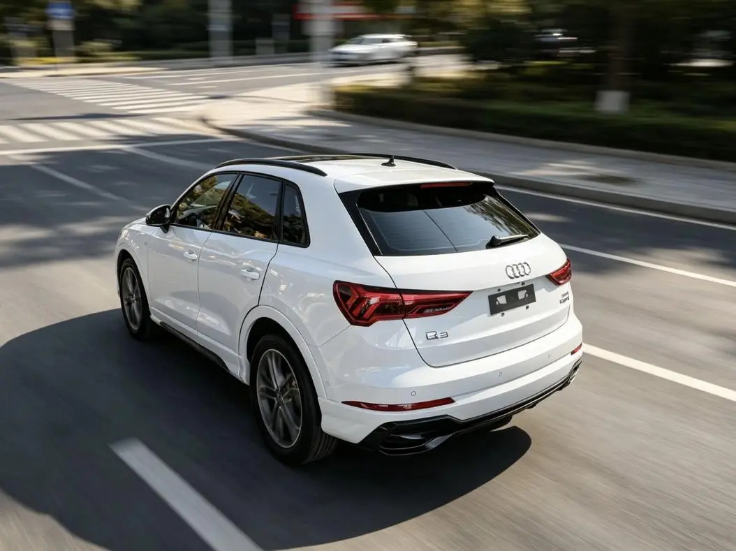 Audi Q3 2023 35 TFSI Dynamic Fashion