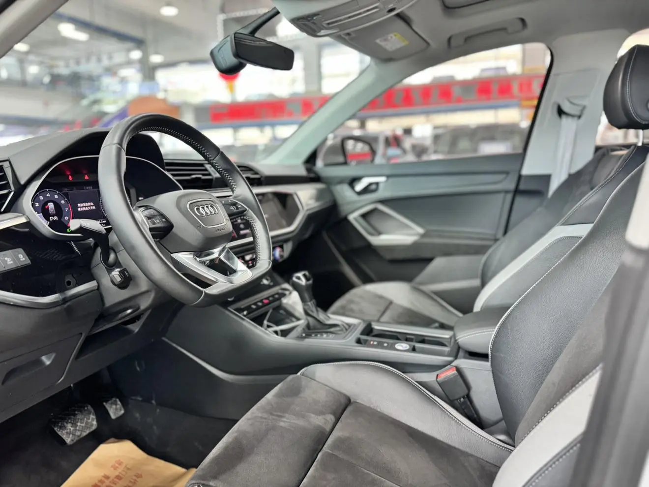 Audi Q3 2021 35 TFSI Dynamic Fashion