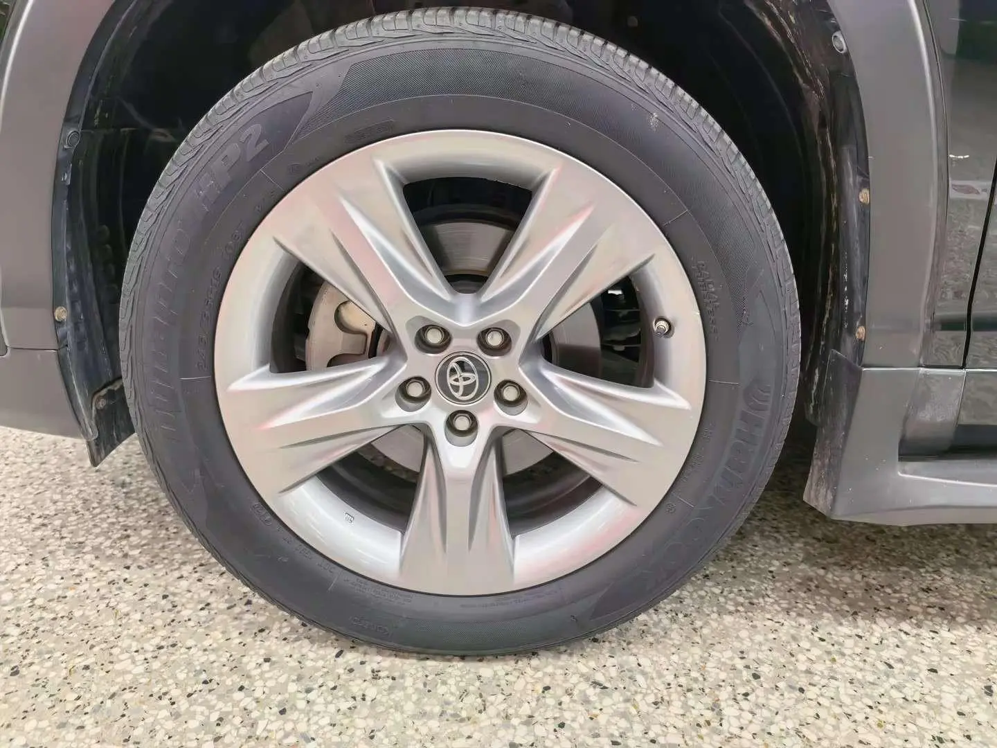 Toyota Highlander 2018 2.0T 4WD Premium 7 seat China VI