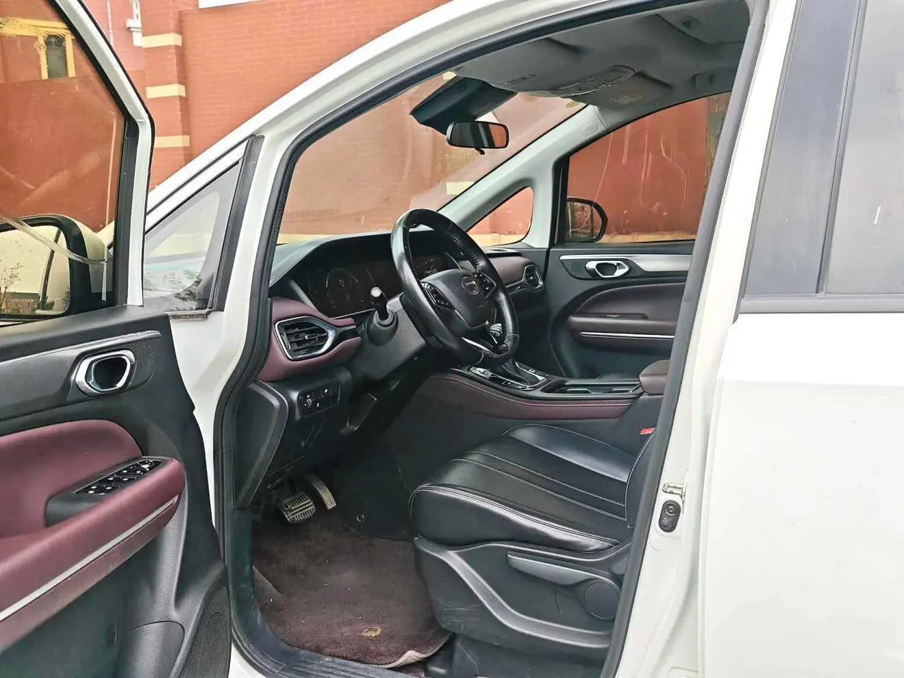 GAC Trumpchi Trumpchi M6 2021 270T Auto Elite 7 seat