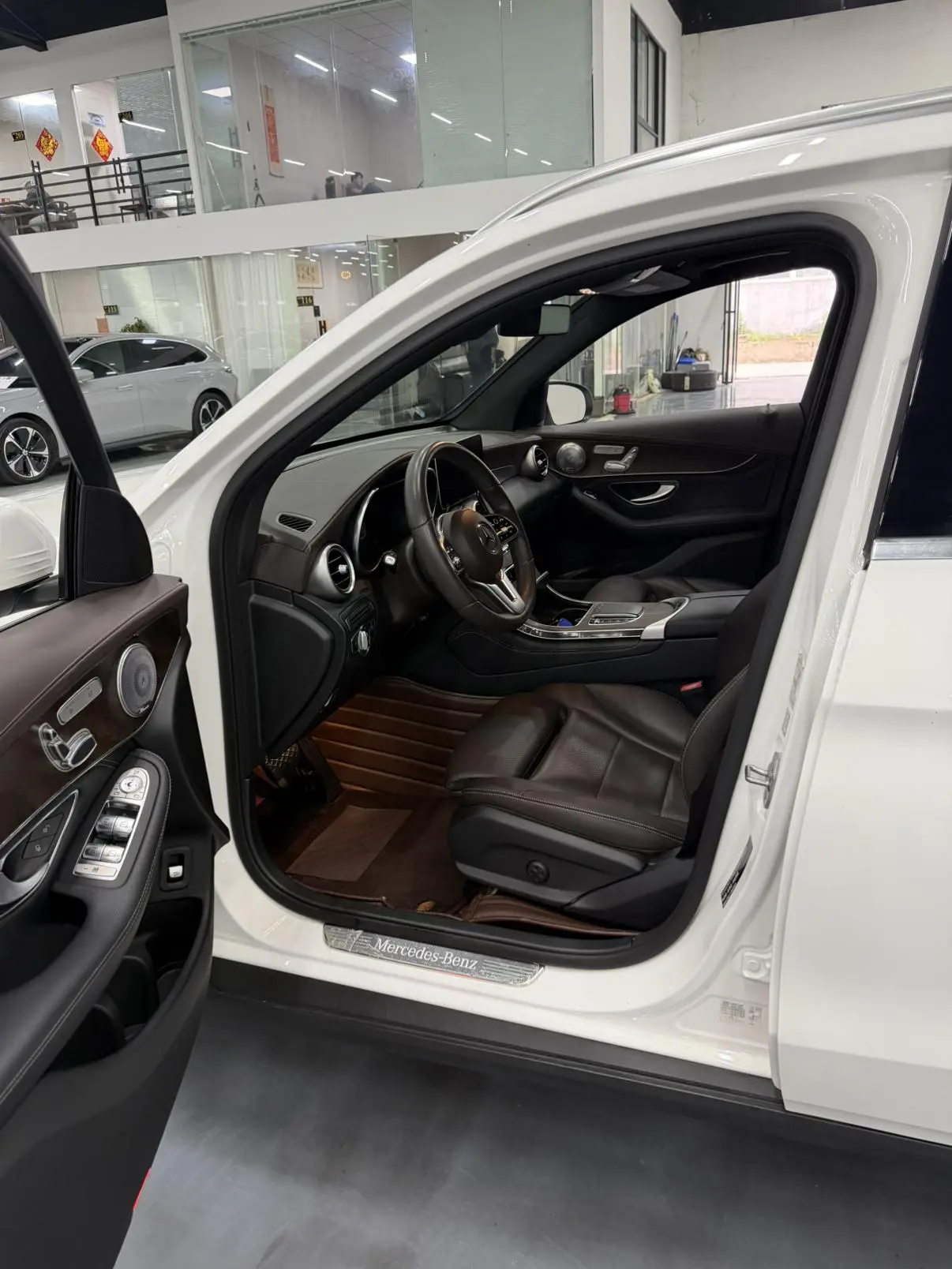 Mercedes-Benz GLC 2020 Facelift GLC 260 L 4MATIC Luxury