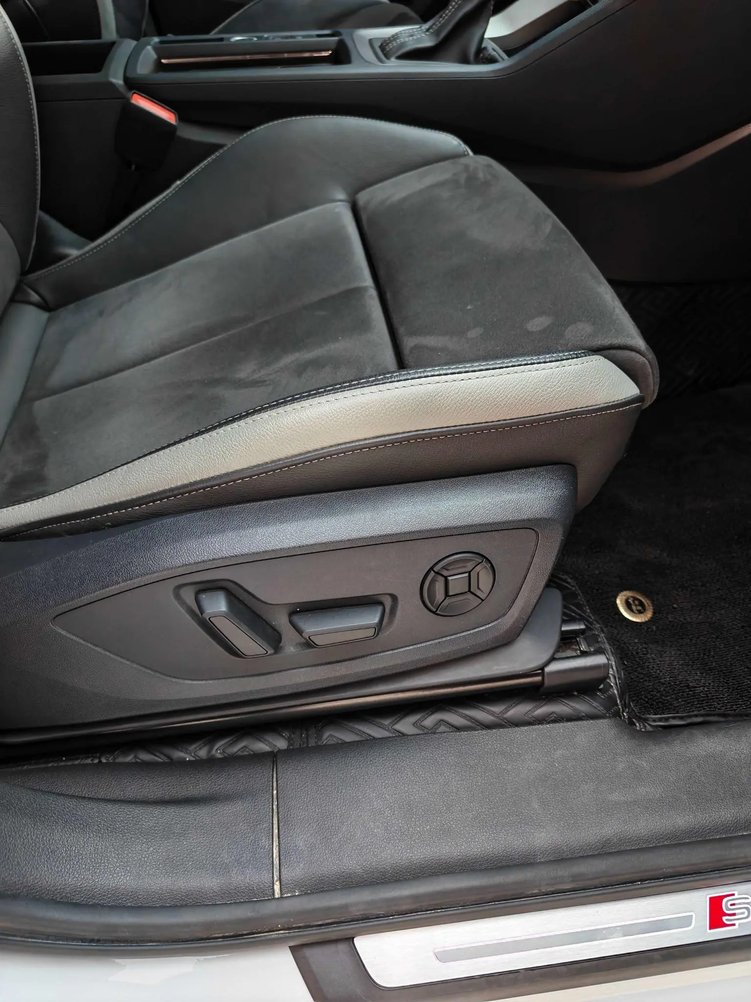 Audi Q3 2022 35 TFSI Dynamic Fashion