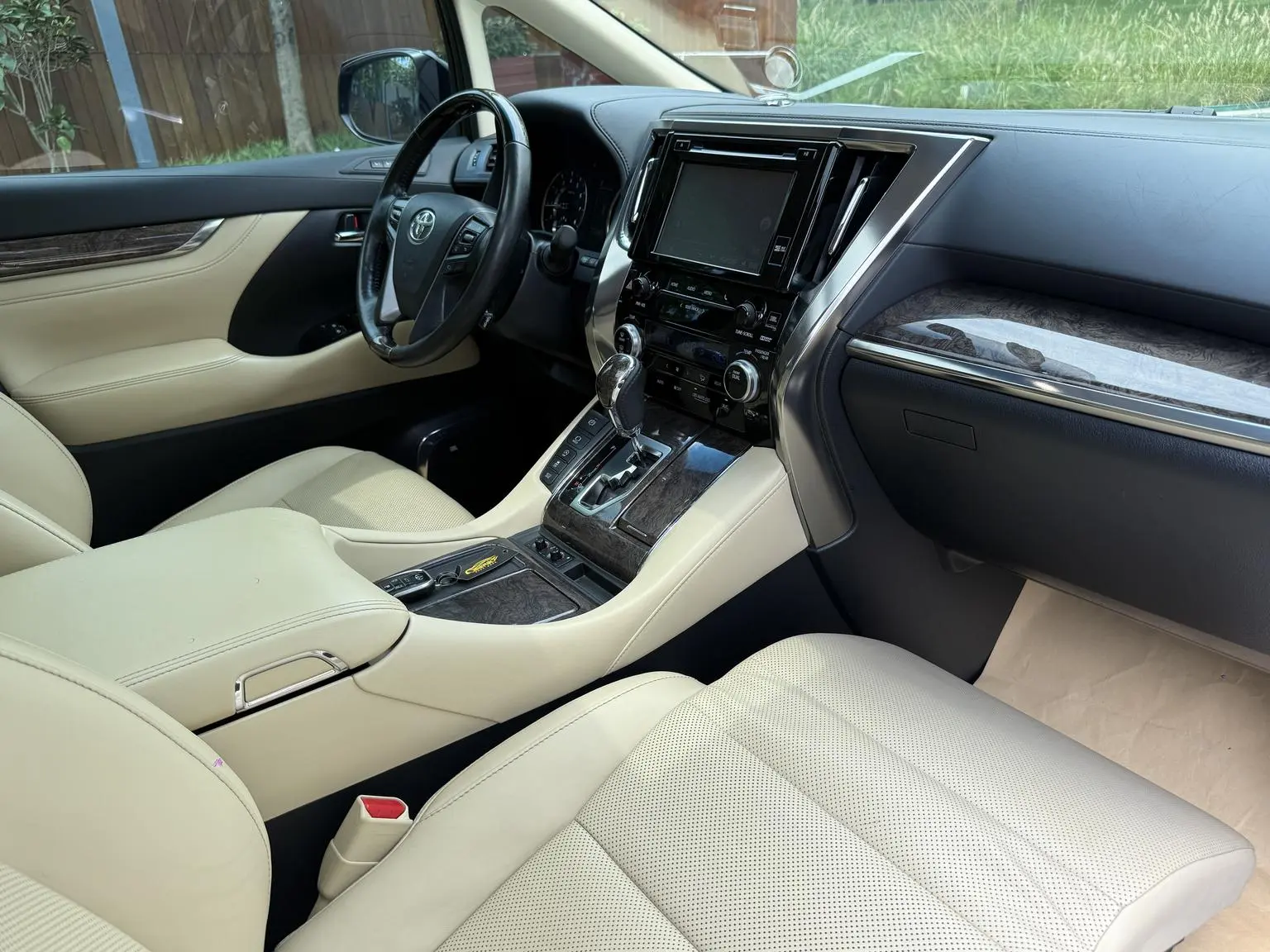 Toyota 2018 Facelift 3.5L Premium