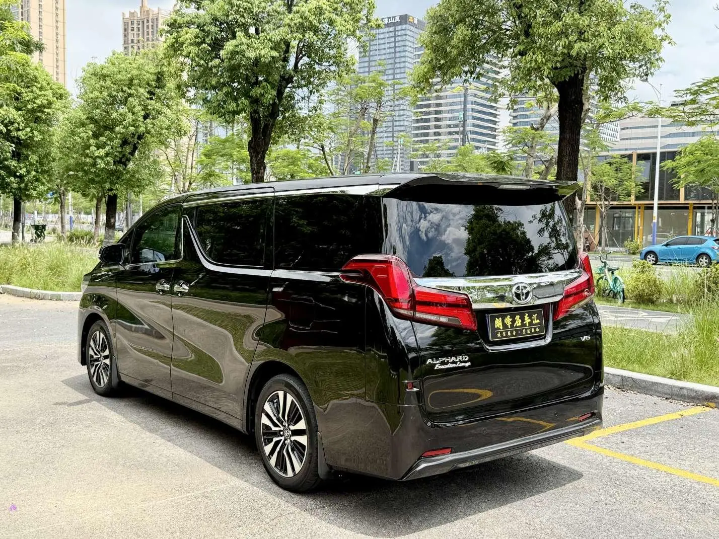 Toyota 2018 Facelift 3.5L Premium