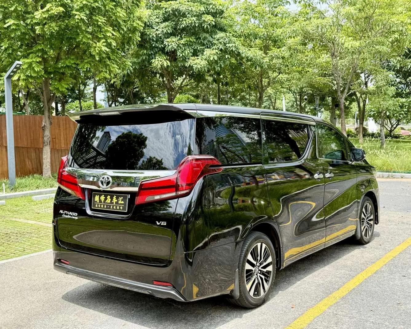 Toyota 2018 Facelift 3.5L Premium