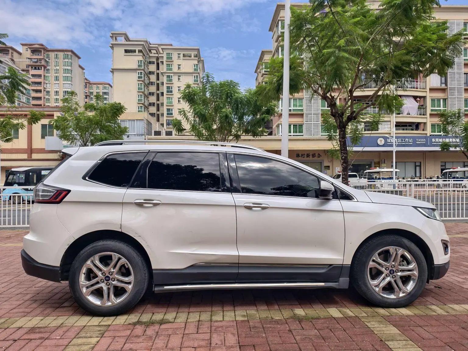 Ford Edge 2018 EcoBoost 245 2WD Sharp Luxury 7 seat China VI