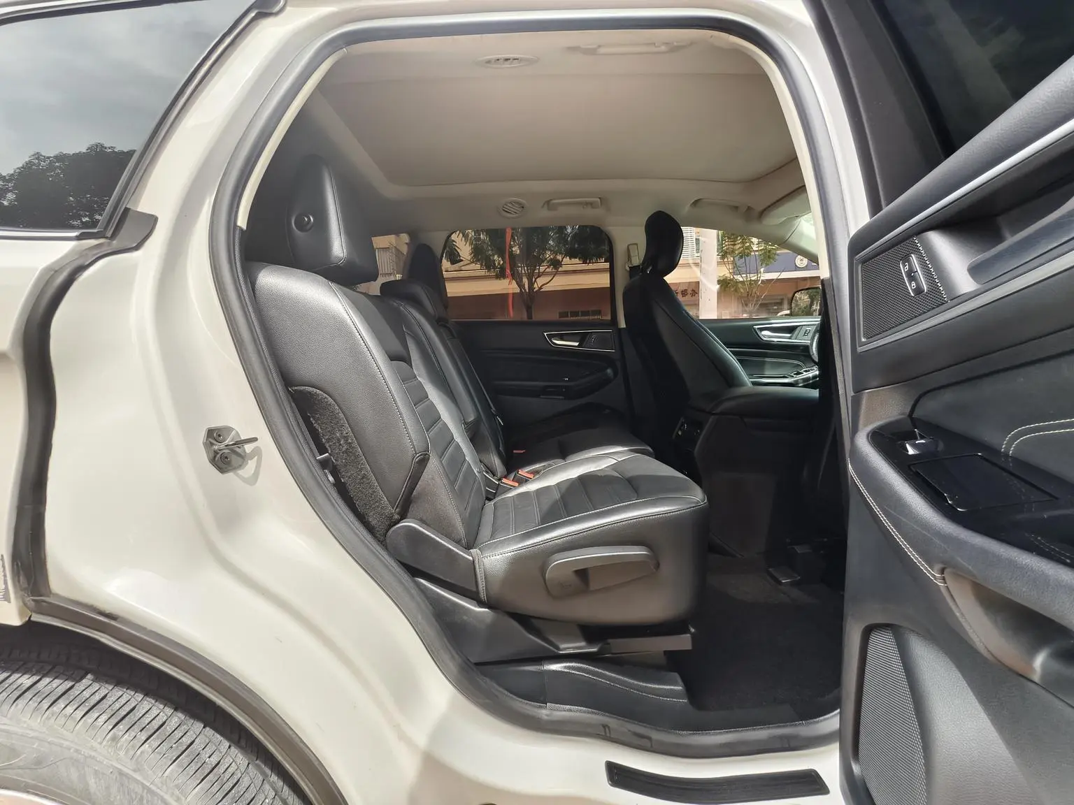 Ford Edge 2018 EcoBoost 245 2WD Sharp Luxury 7 seat China VI