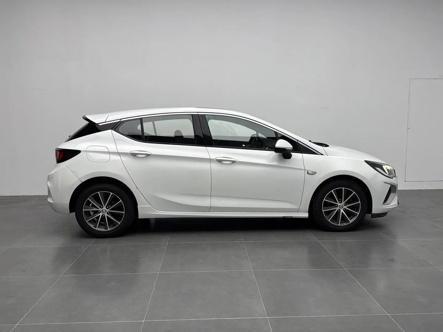 Buick Verano 2018 Hatchback GS 20T DCT Progressive