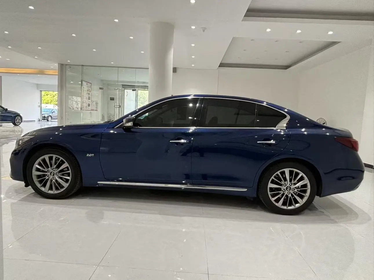 Infiniti Q50L 2018 2.0T China VI