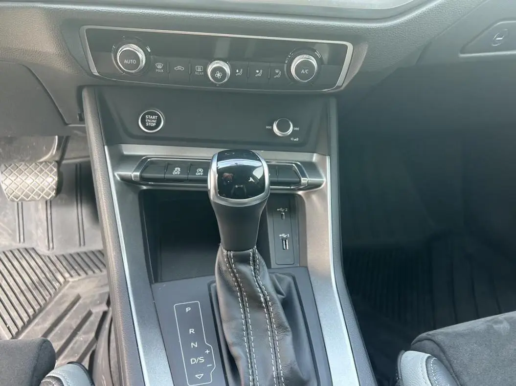 Audi Q3 2021 35 TFSI Dynamic Fashion