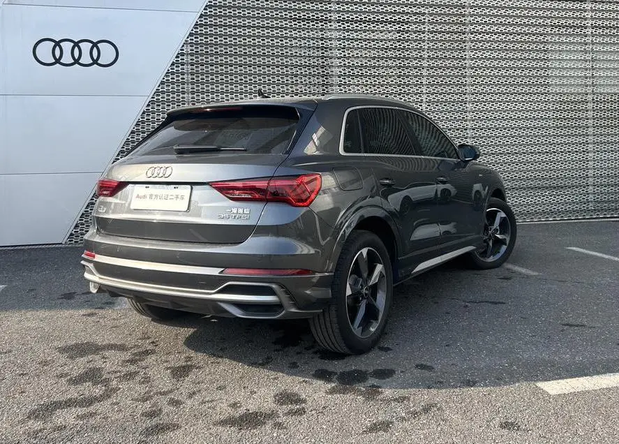 Audi Q3 2021 35 TFSI Dynamic Fashion