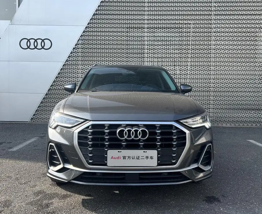 Audi Q3 2021 35 TFSI Dynamic Fashion