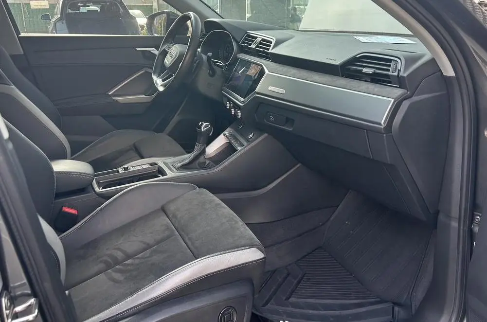 Audi Q3 2021 35 TFSI Dynamic Fashion