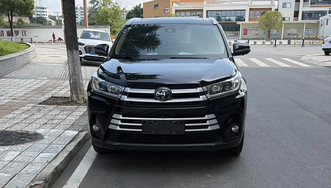 Toyota Highlander 2018 2.0T 4WD Luxury 7 seat China VI