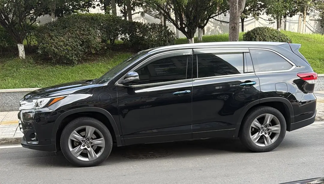 Toyota Highlander 2018 2.0T 4WD Luxury 7 seat China VI