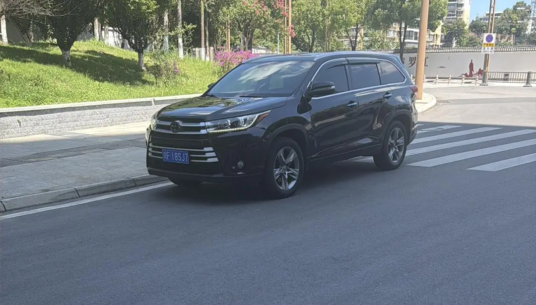 Toyota Highlander 2018 2.0T 4WD Luxury 7 seat China VI