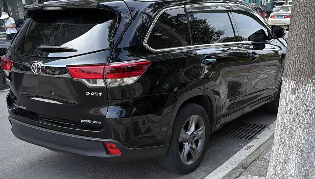 Toyota Highlander 2018 2.0T 4WD Luxury 7 seat China VI