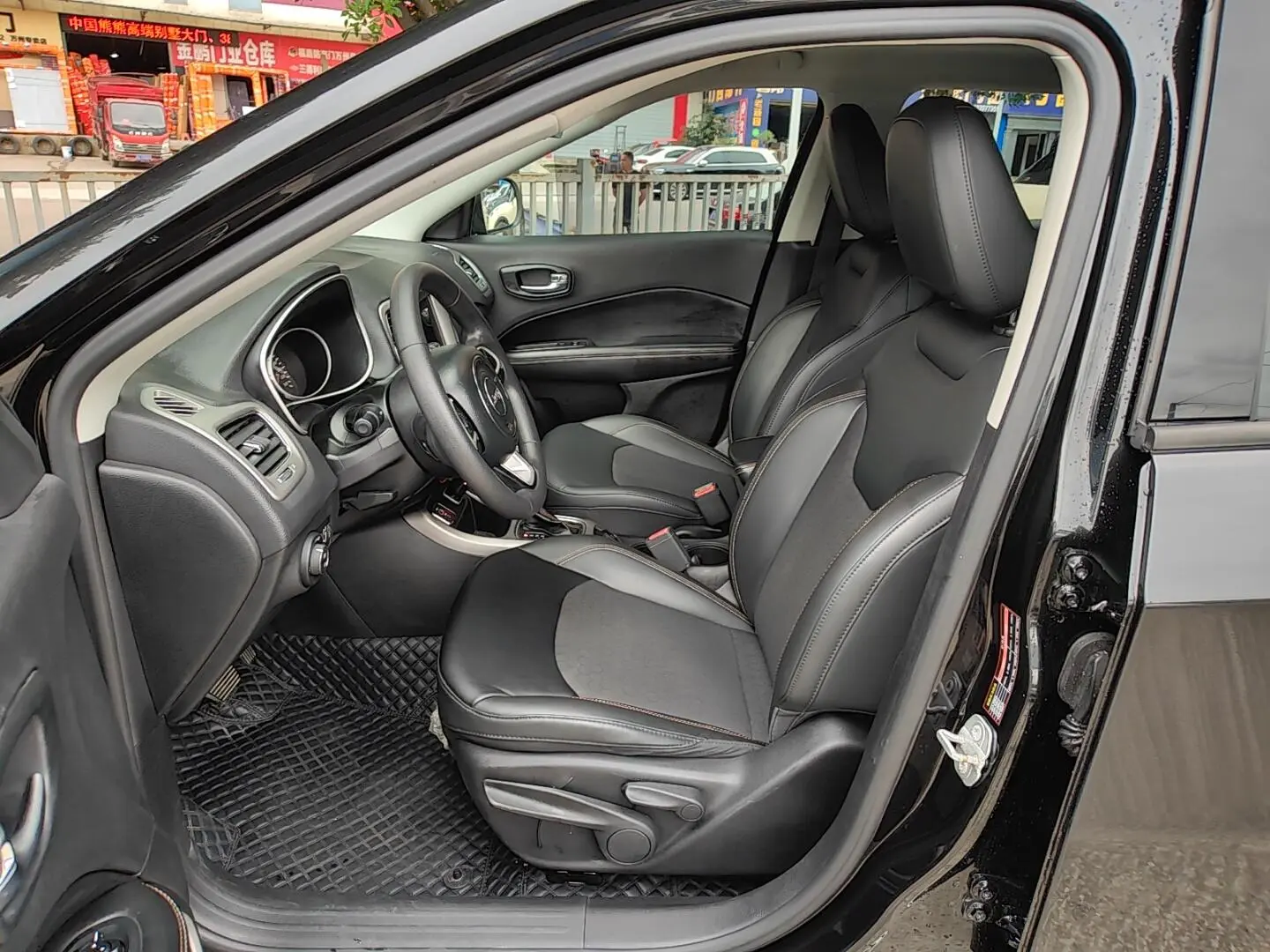 Jeep Compass 2019 220T Auto Comfort Plus