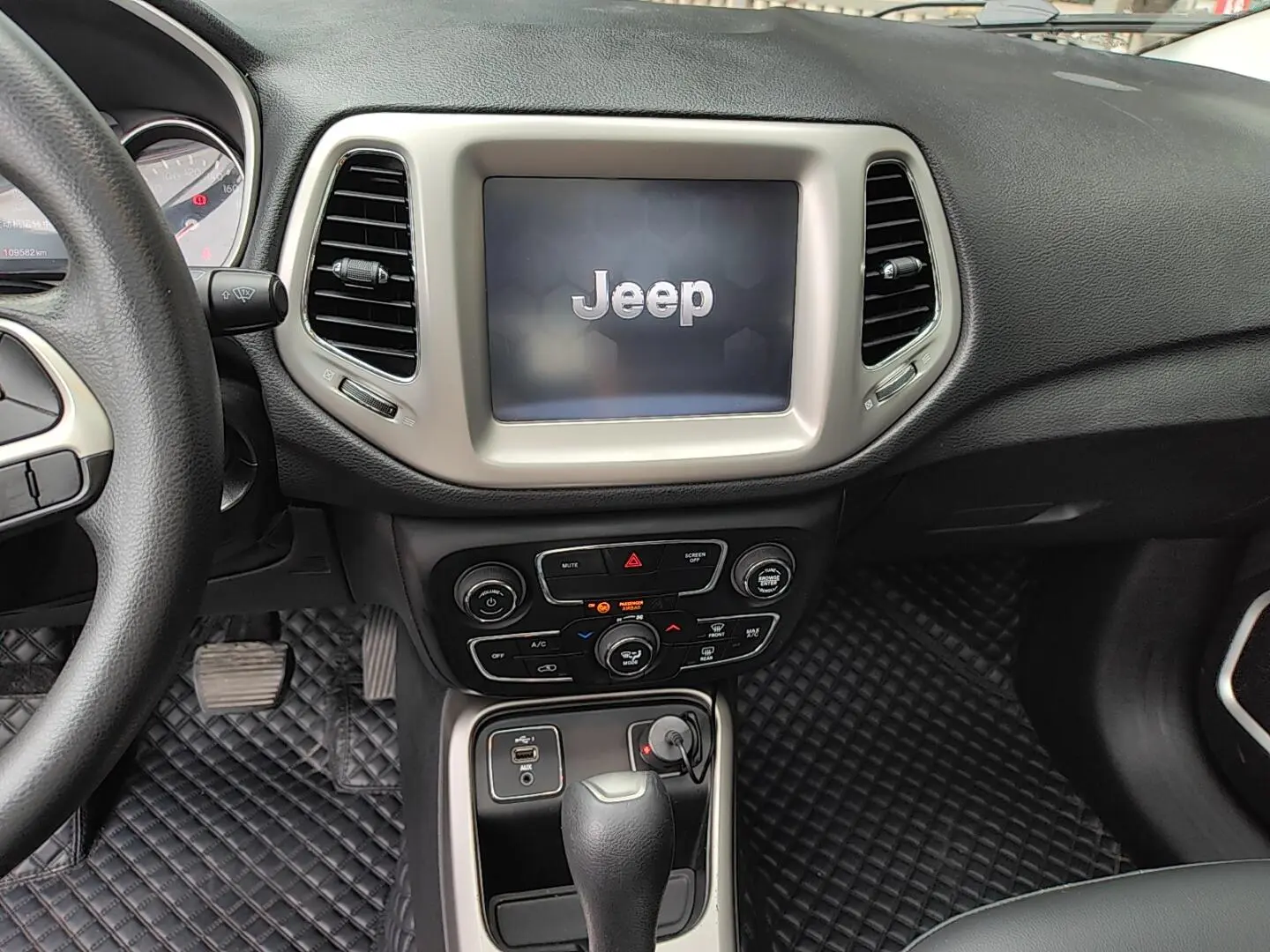 Jeep Compass 2019 220T Auto Comfort Plus