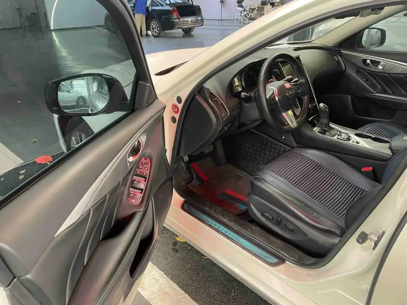 Infiniti Q50L 2018 2.0T China VI