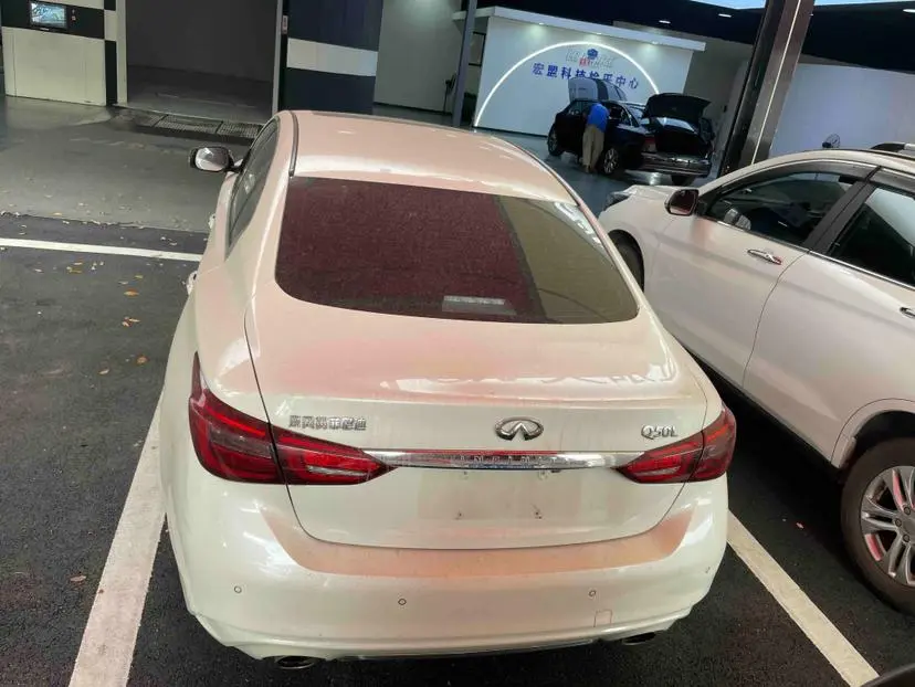Infiniti Q50L 2018 2.0T China VI