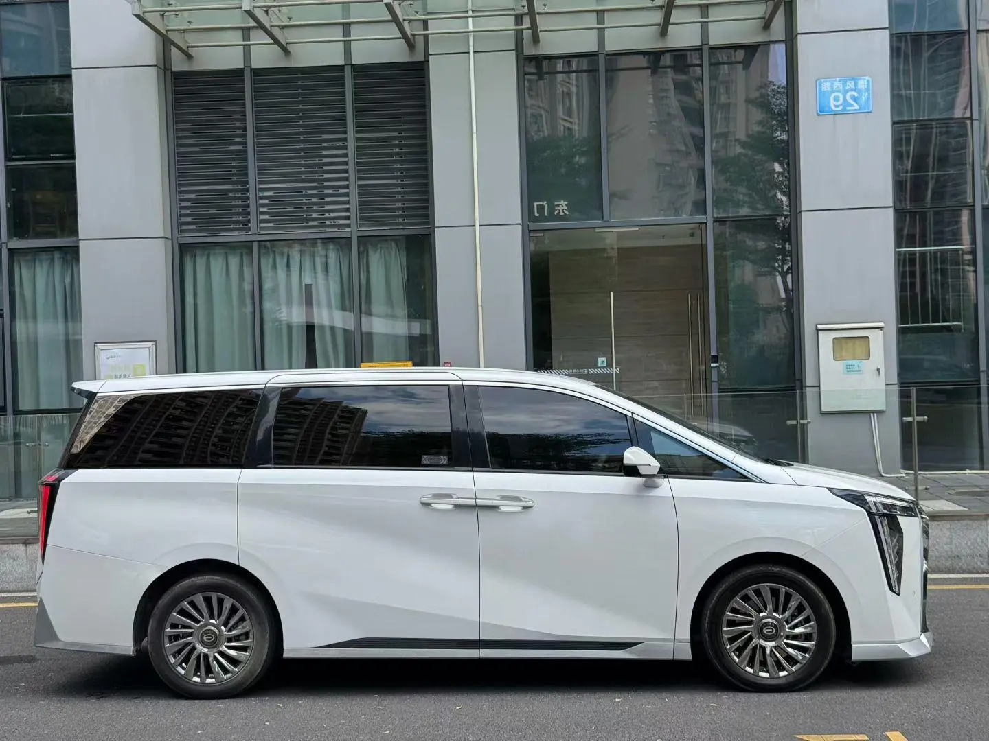 GAC Trumpchi Trumpchi M8 2023 Series 2.0TGDI Flagship