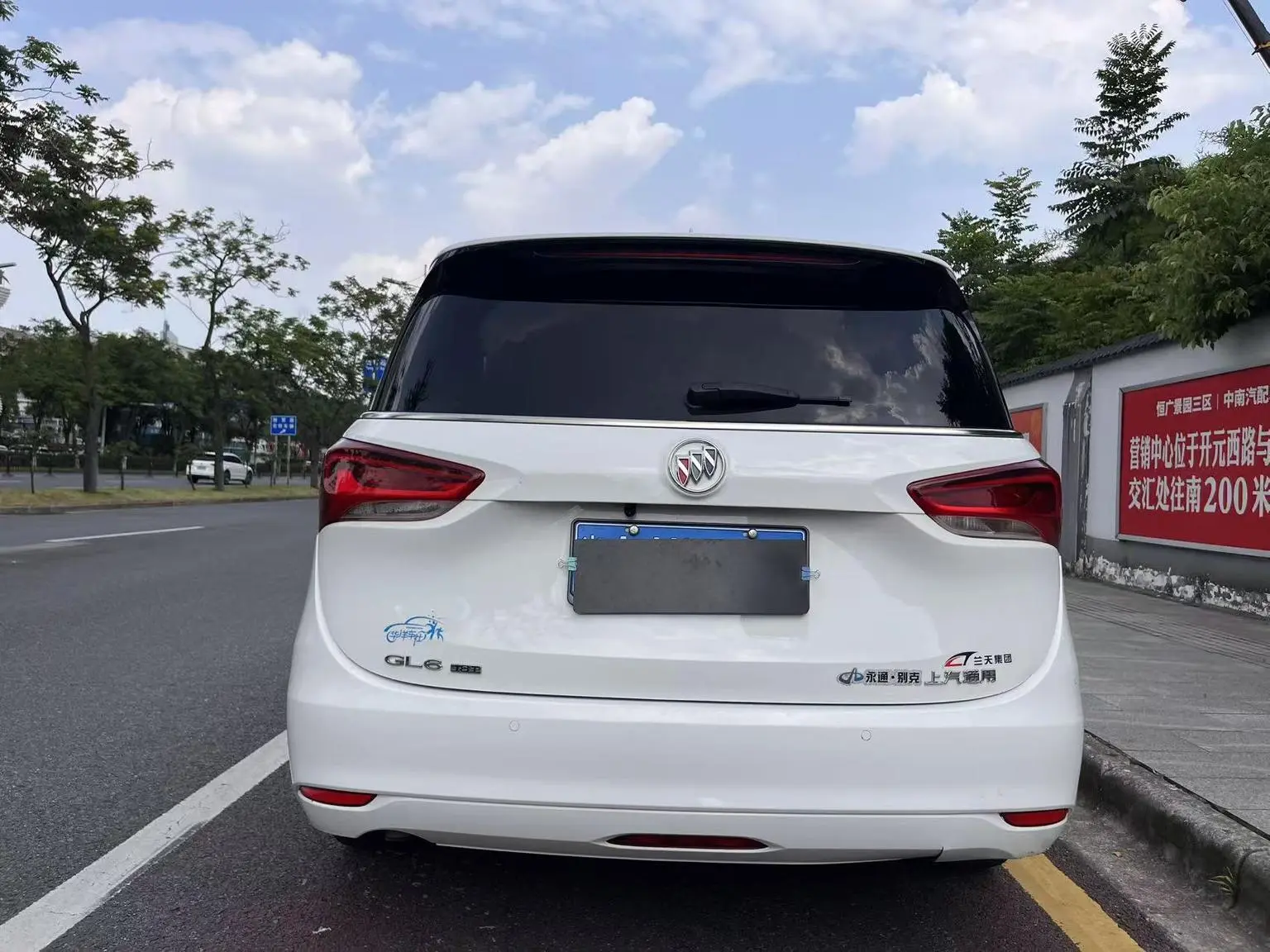 Buick GL6 2019 18T 6 seat Elite China VI