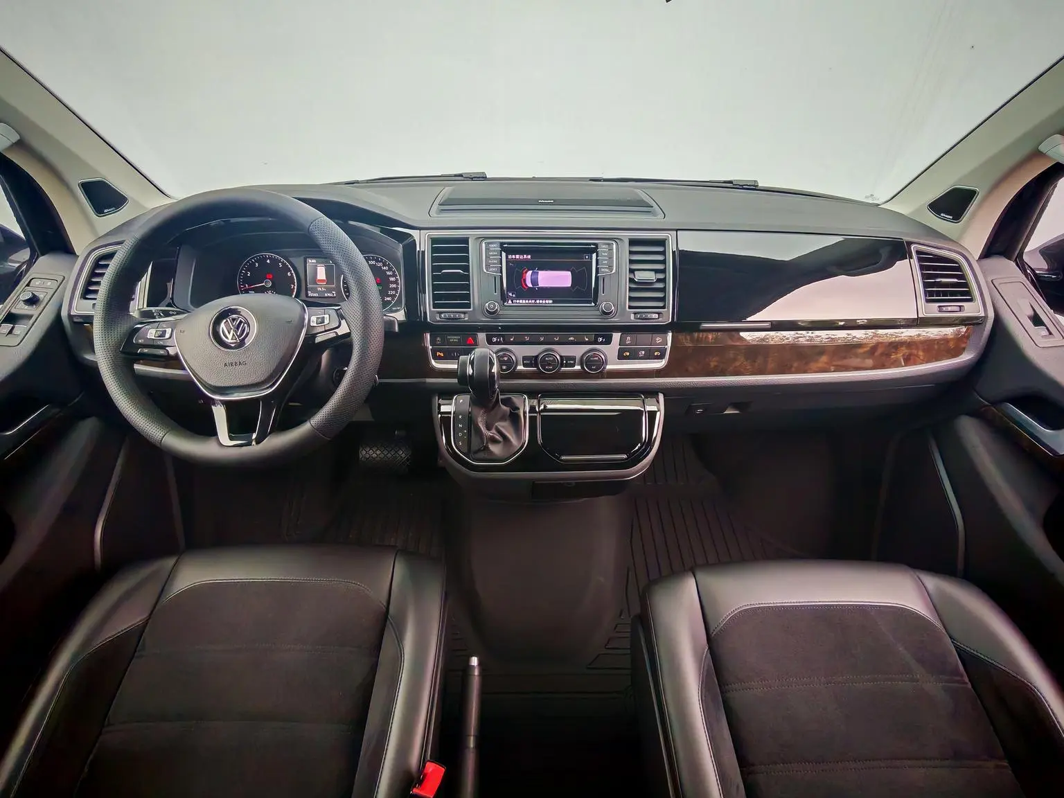 Volkswagen 2019 2.0TSI 4WD Premium Plus 7 seat