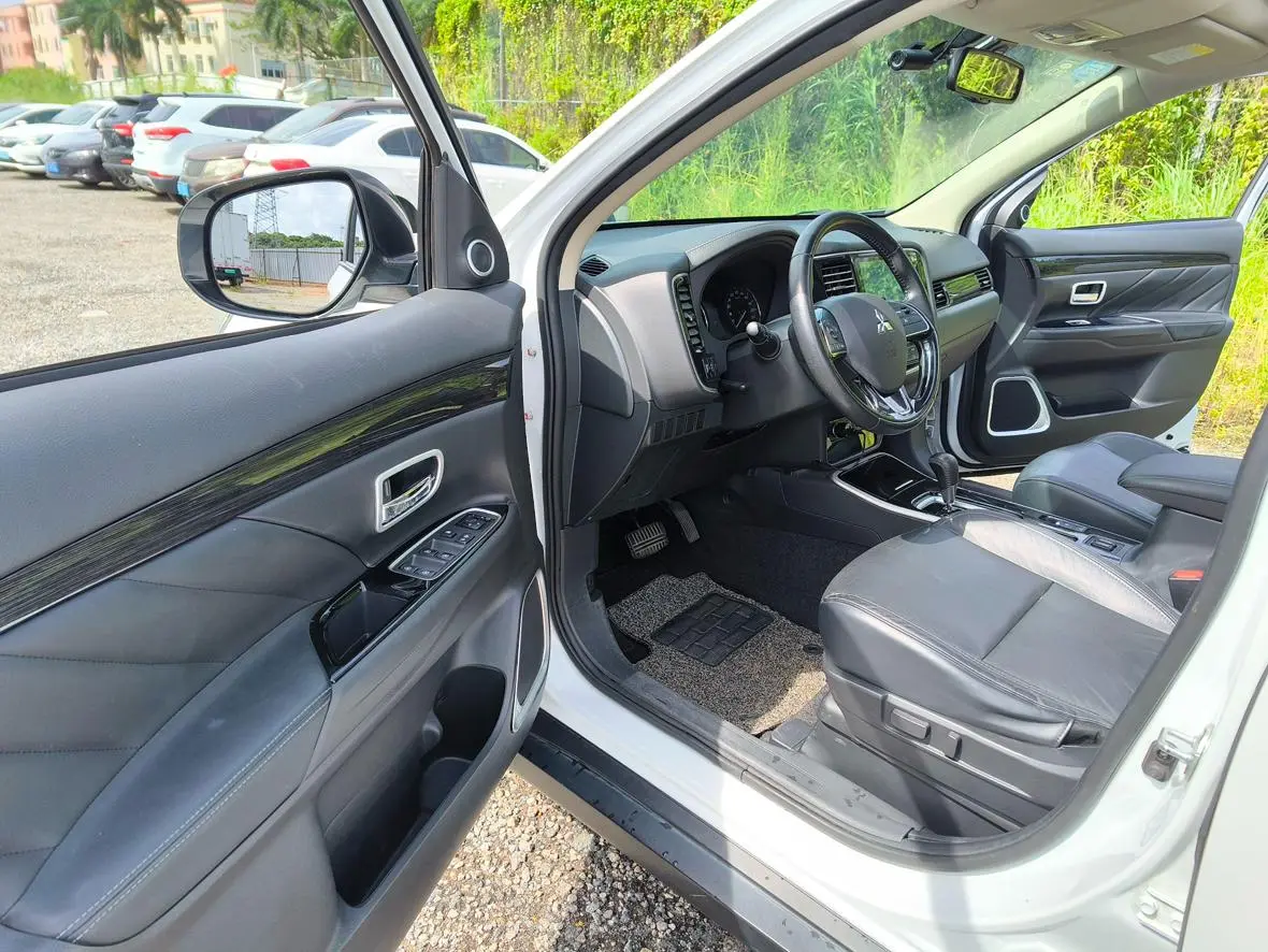 Mitsubishi Outlander 2019 2.0L 2WD Delight 5 seat China VI