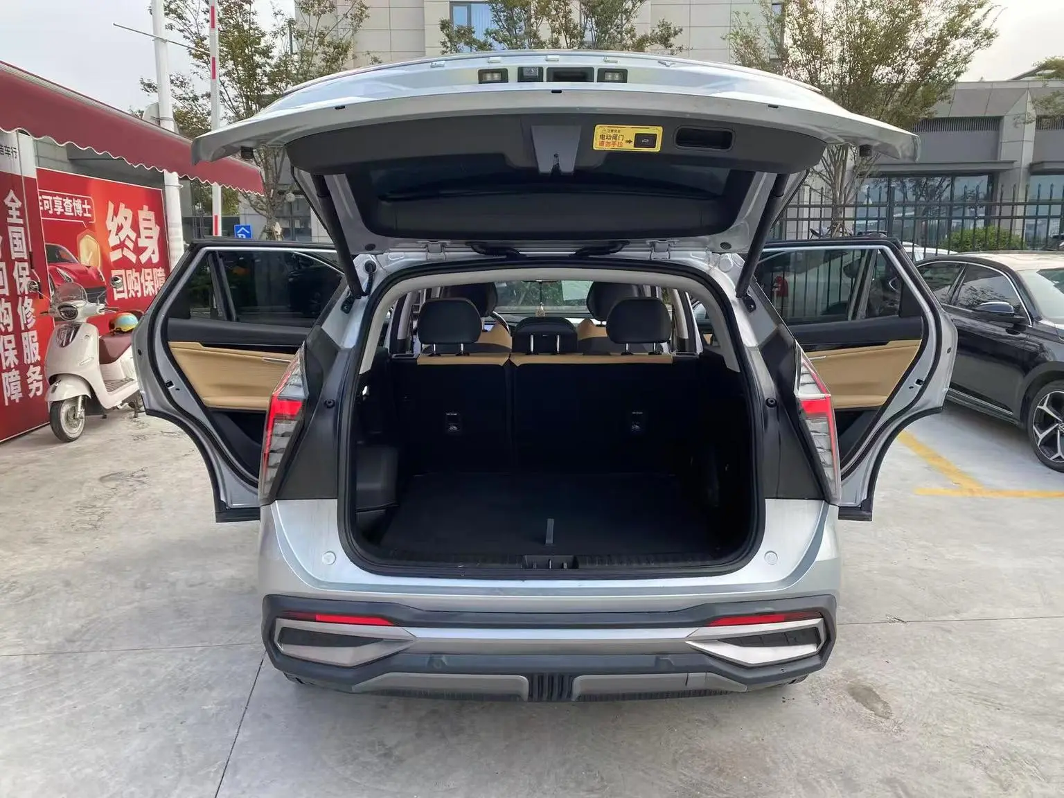 Geely Boyue L 2023 1.5TD DCT Premium