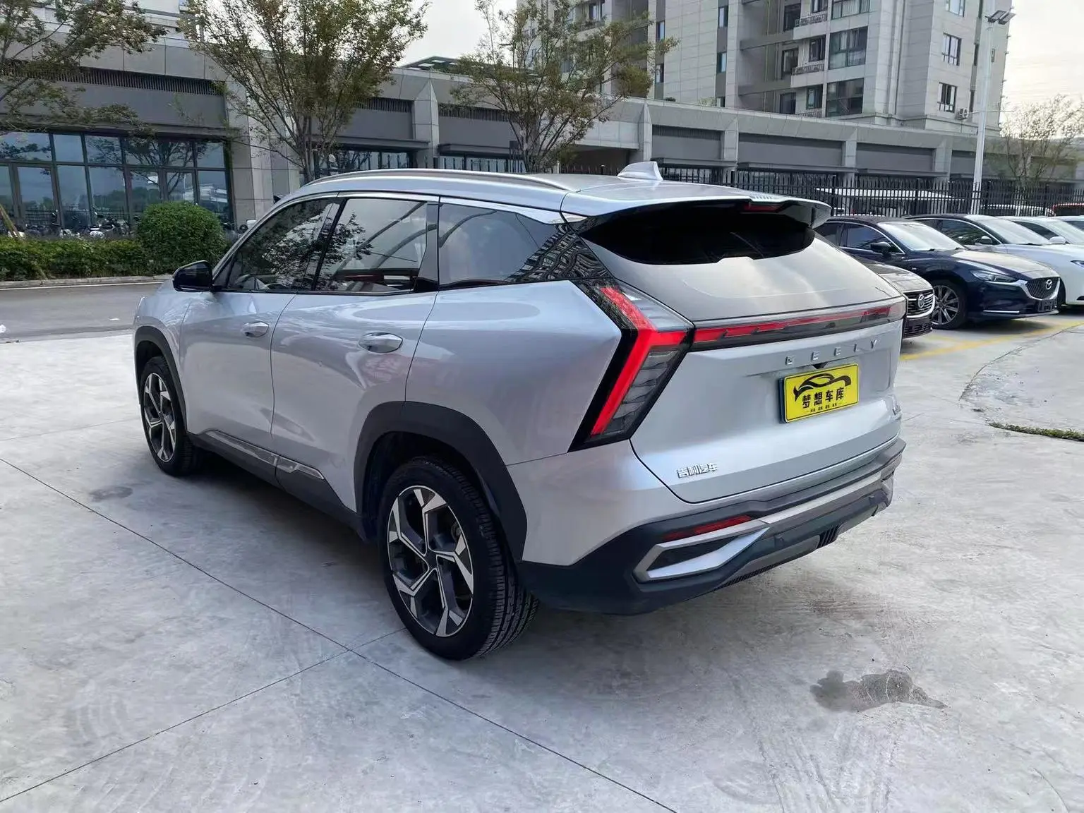 Geely Boyue L 2023 1.5TD DCT Premium