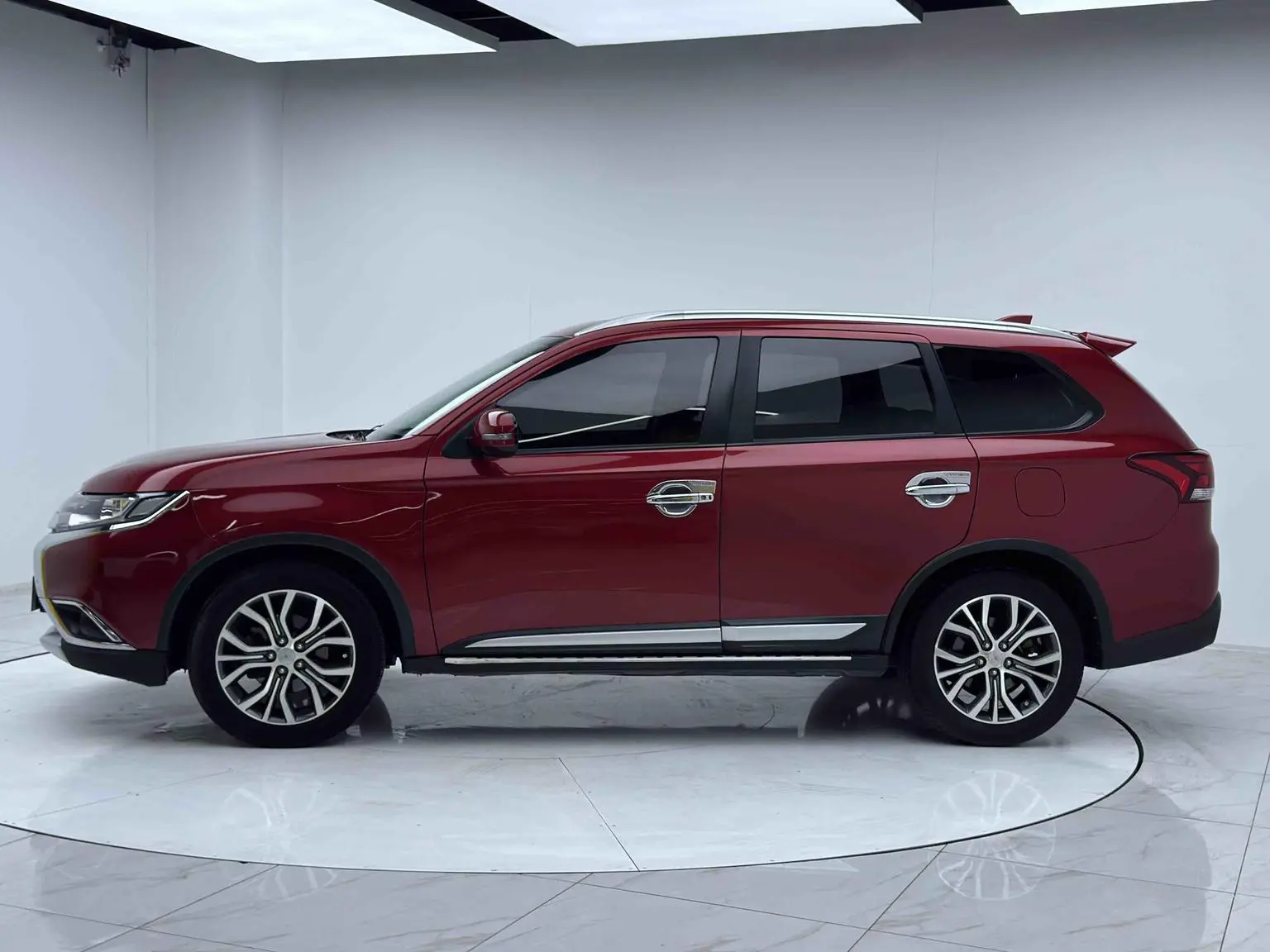 Mitsubishi Outlander 2018 2.0L 2WD Glory 5 seat