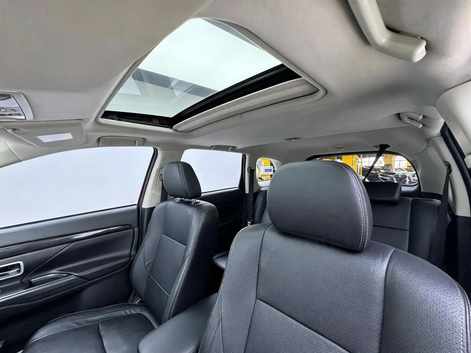 Mitsubishi Outlander 2018 2.0L 2WD Glory 5 seat