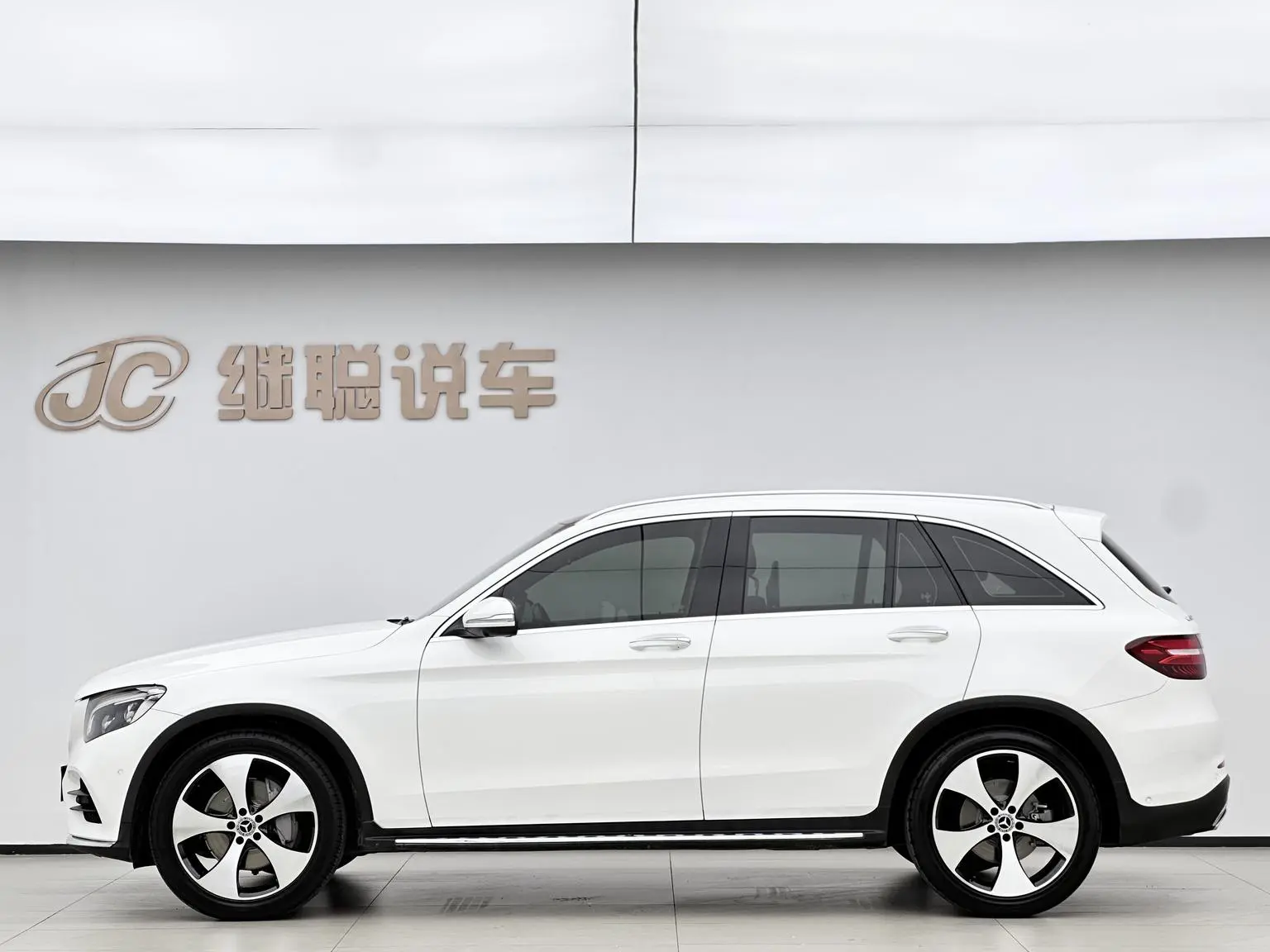 Mercedes-Benz GLC 2018 Facelift GLC 300 4MATIC Dynamic