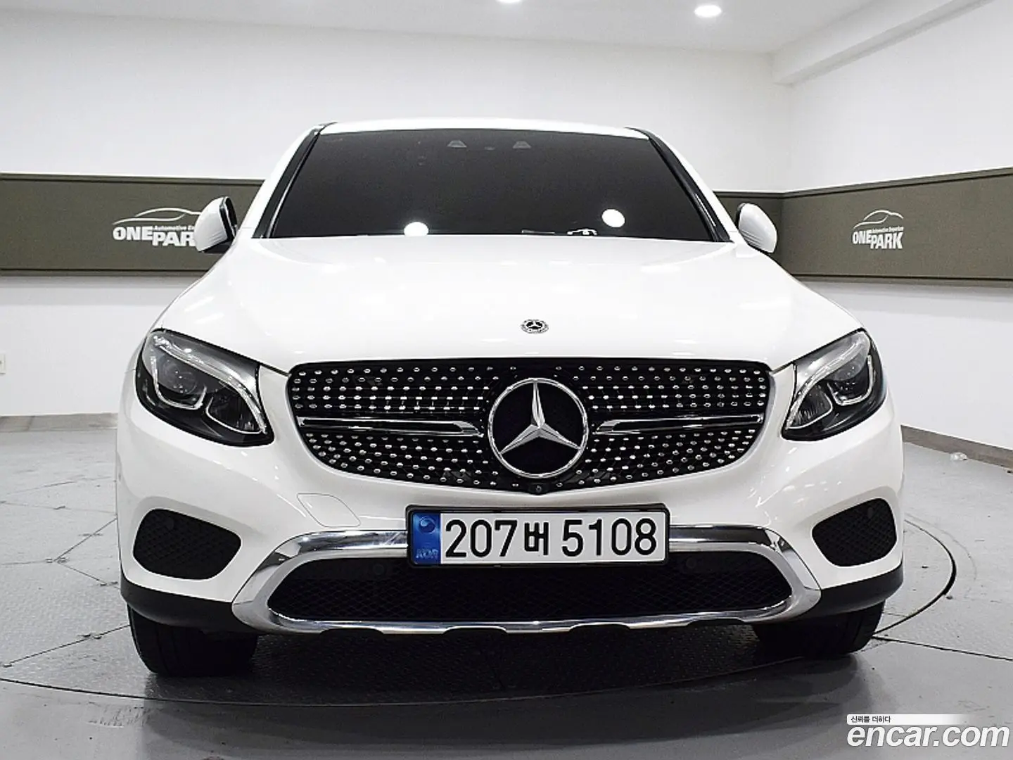 Mercedes-Benz GLC-Class GCL300 4MATIC Coupe