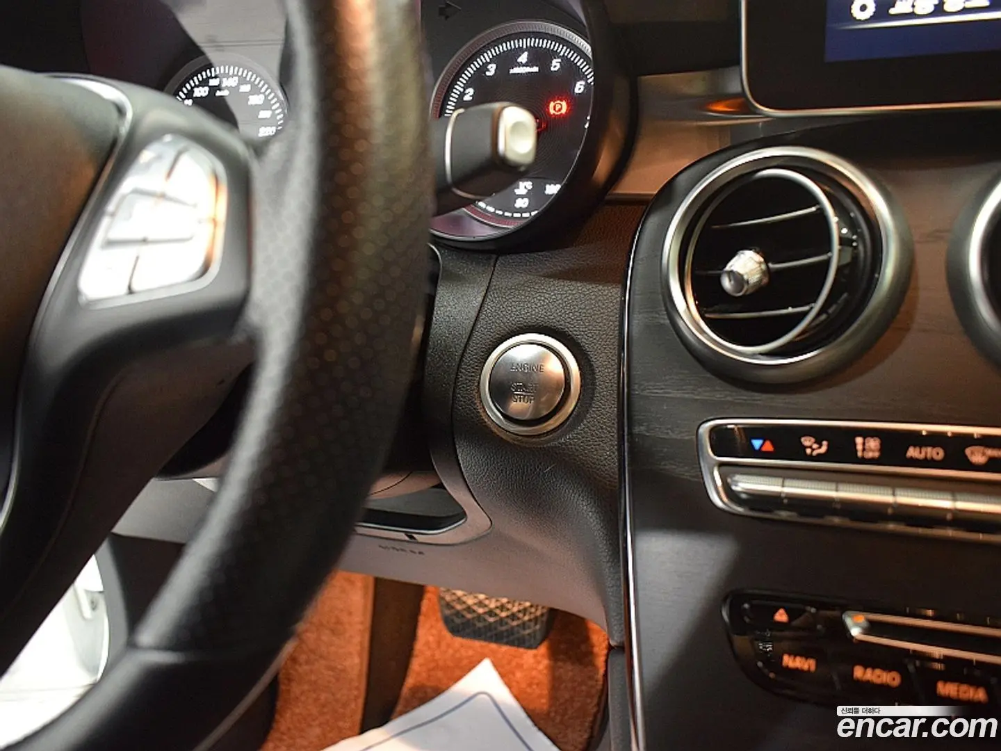Mercedes-Benz GLC-Class GCL300 4MATIC Coupe