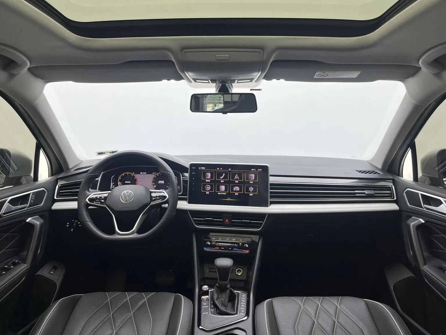 Volkswagen Tiguan L 2022 330TSI Auto 2WD Smart Enjoy