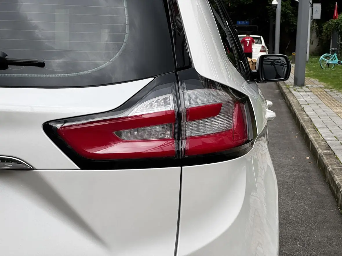 Ford Edge 2020 EcoBoost 245 2WD Sharp 7 seat