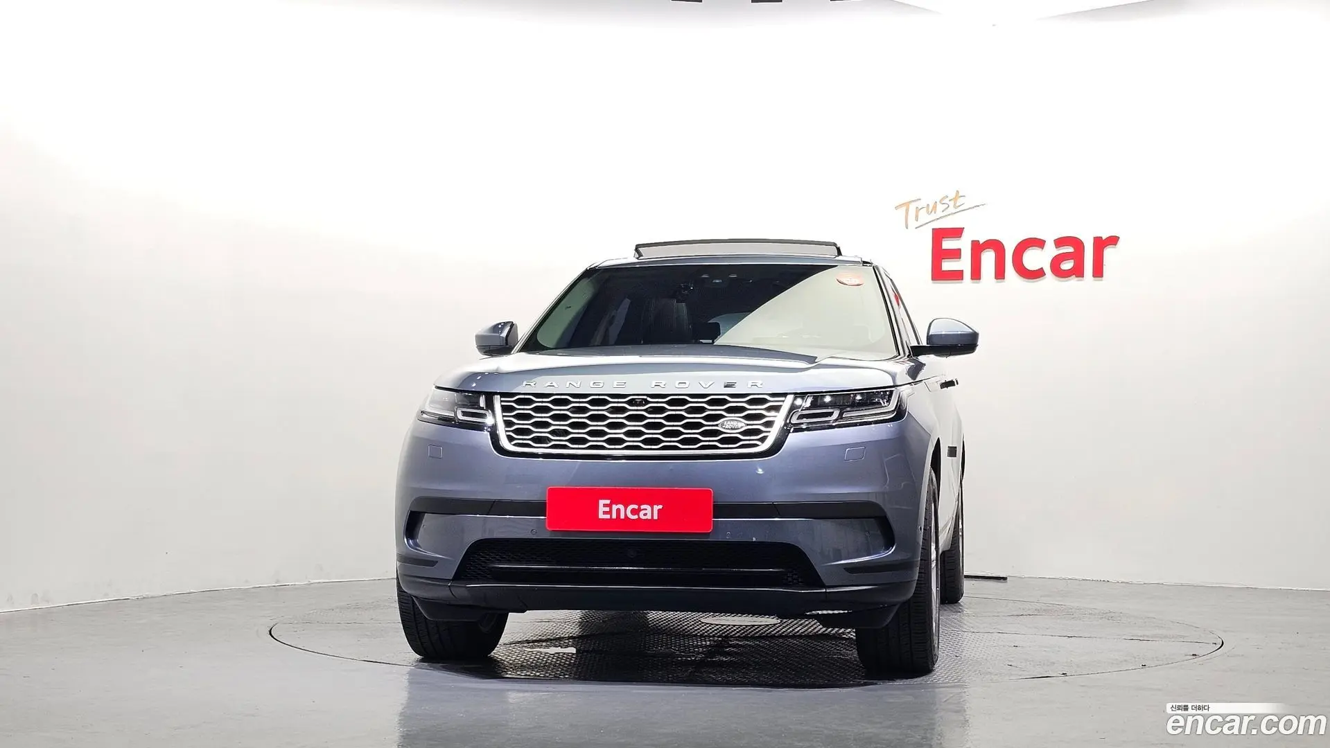 Land Rover Range Rover Velar 2.0 D240 SE
