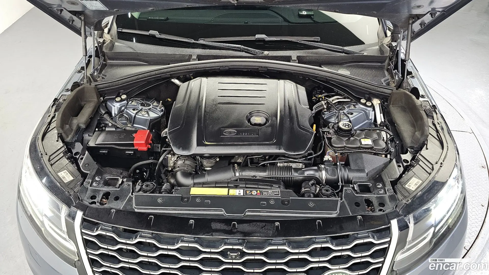 Land Rover Range Rover Velar 2.0 D240 SE