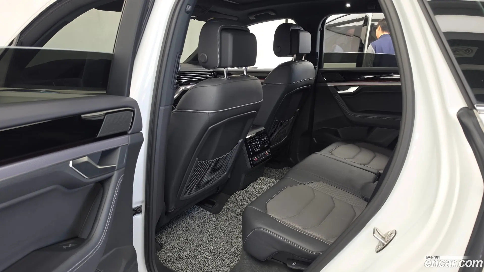 Volkswagen Touareg 3.0 TDI R-Line