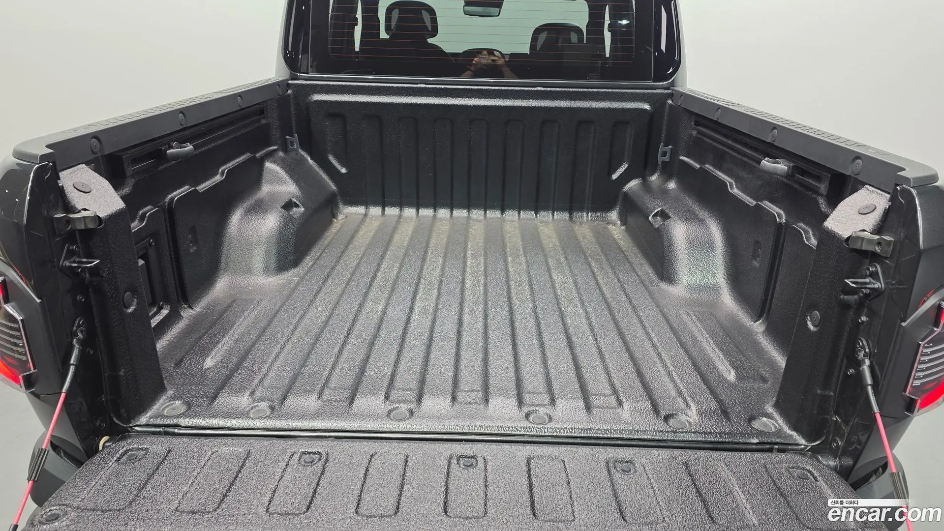 Kia Tasman 2.5T Gasoline 4WD