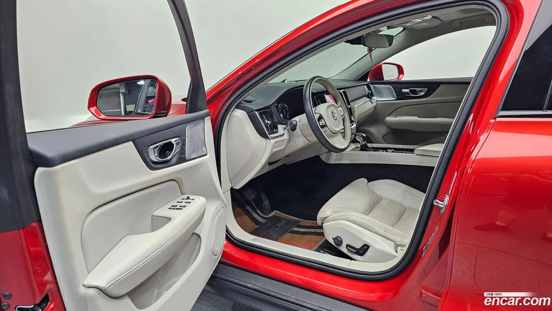 Volvo V60 T5 Pro AWD