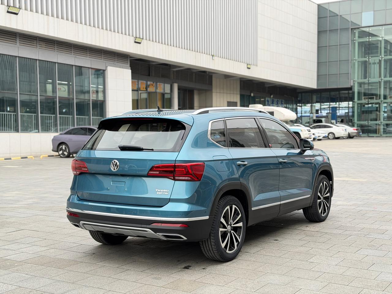 Volkswagen Tharu