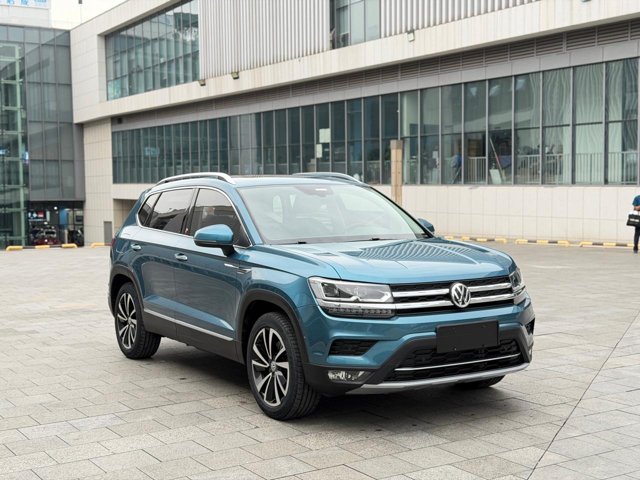 Volkswagen Tharu