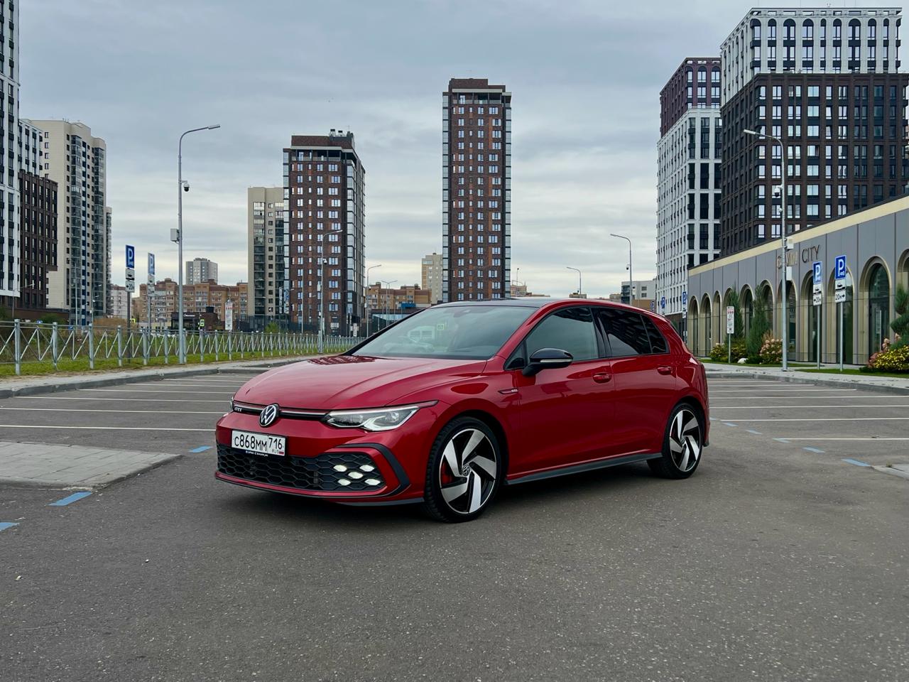 Volkswagen Golf GTI