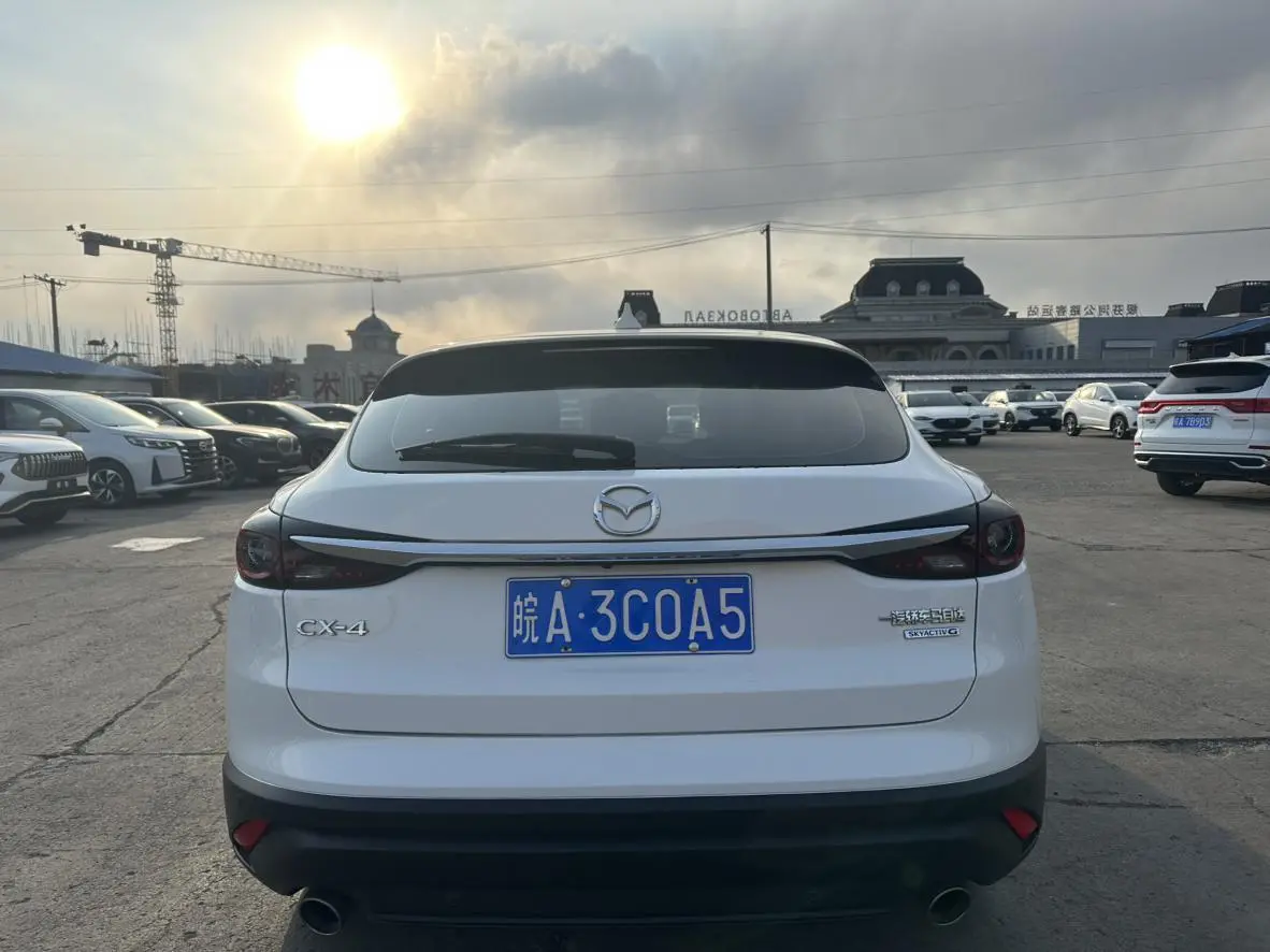 Mazda CX-4 2021 2.0L 2WD Blue Sky
